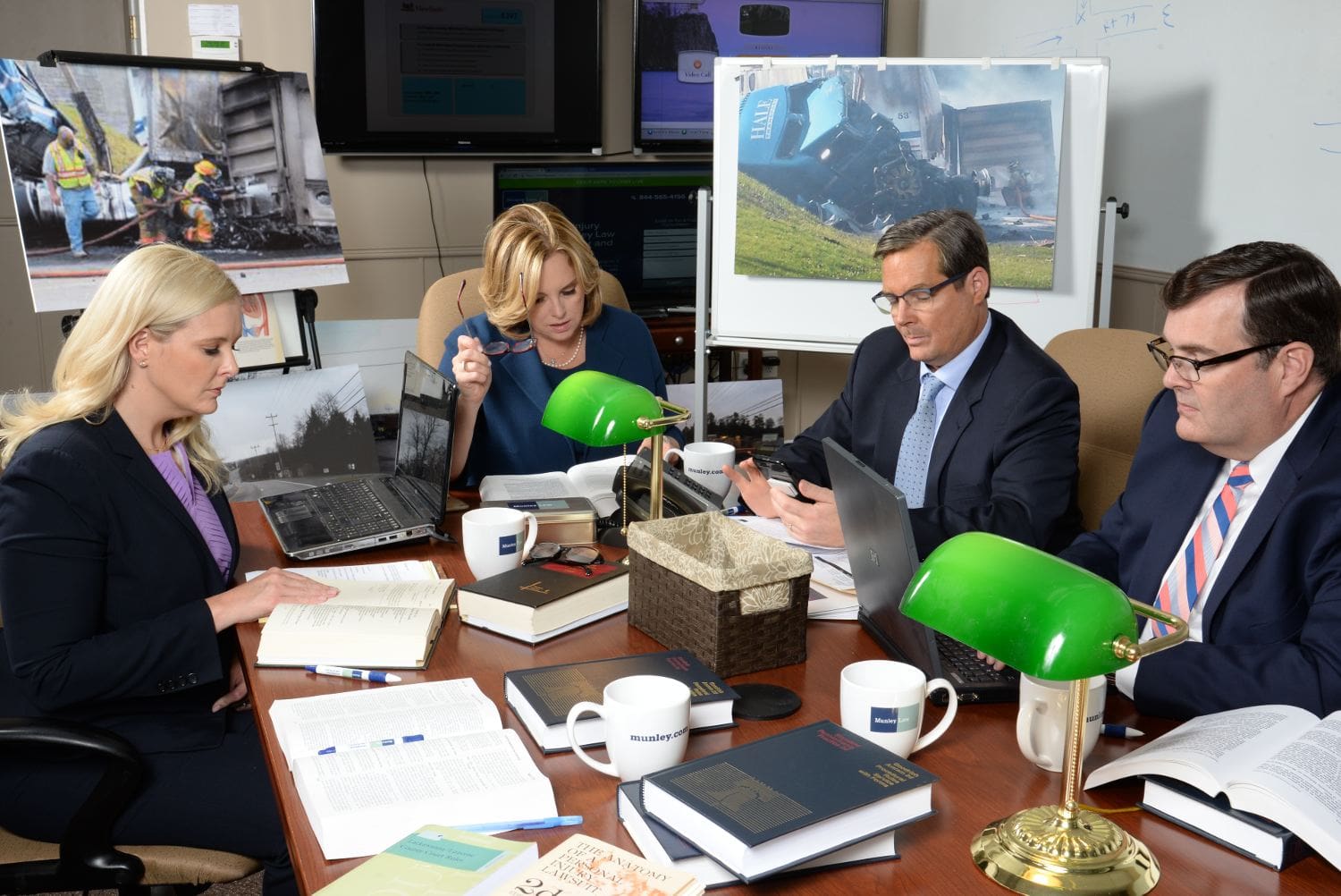 Nation's Top Rated Truck Accident Lawyers | Munley Law® Truck accident lawyer in myrtle beach